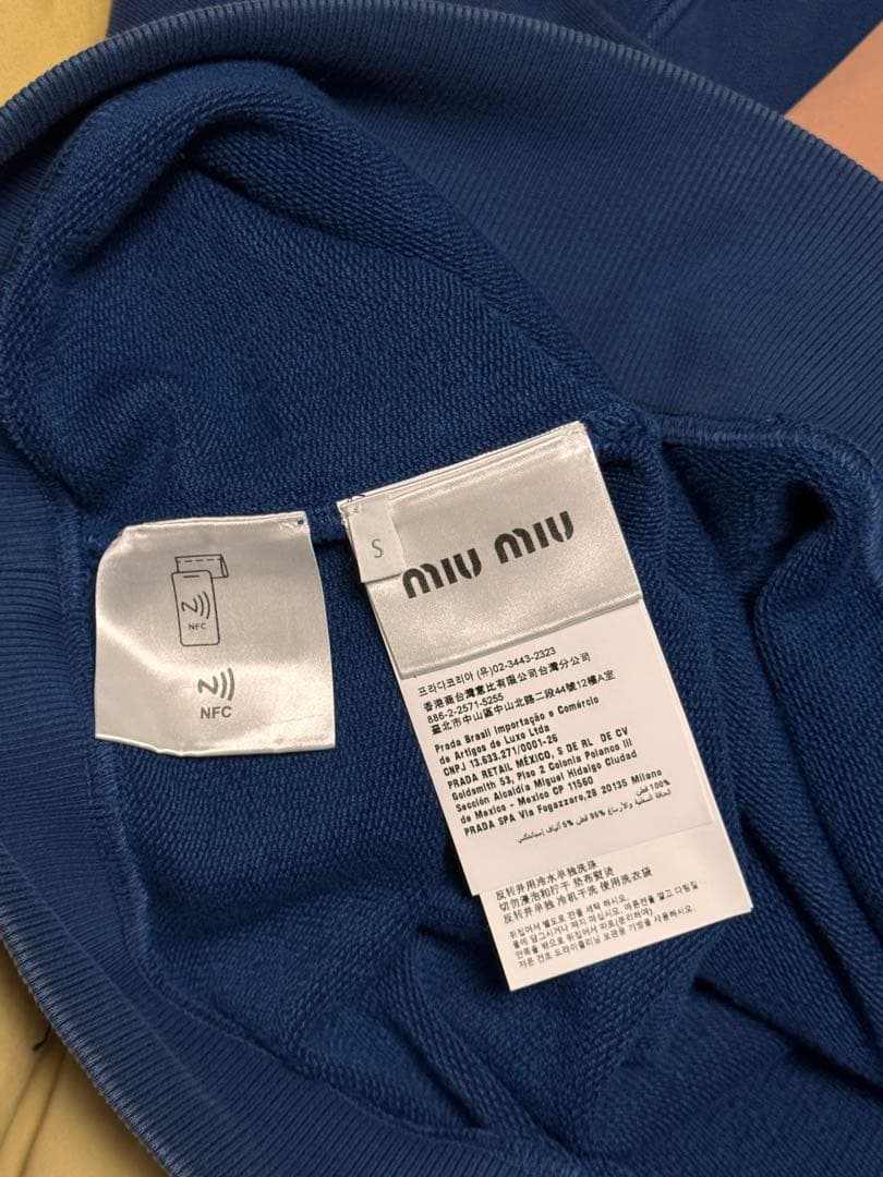 MiuMiu ユニセックス長袖ポロシャツ Sサイズ
