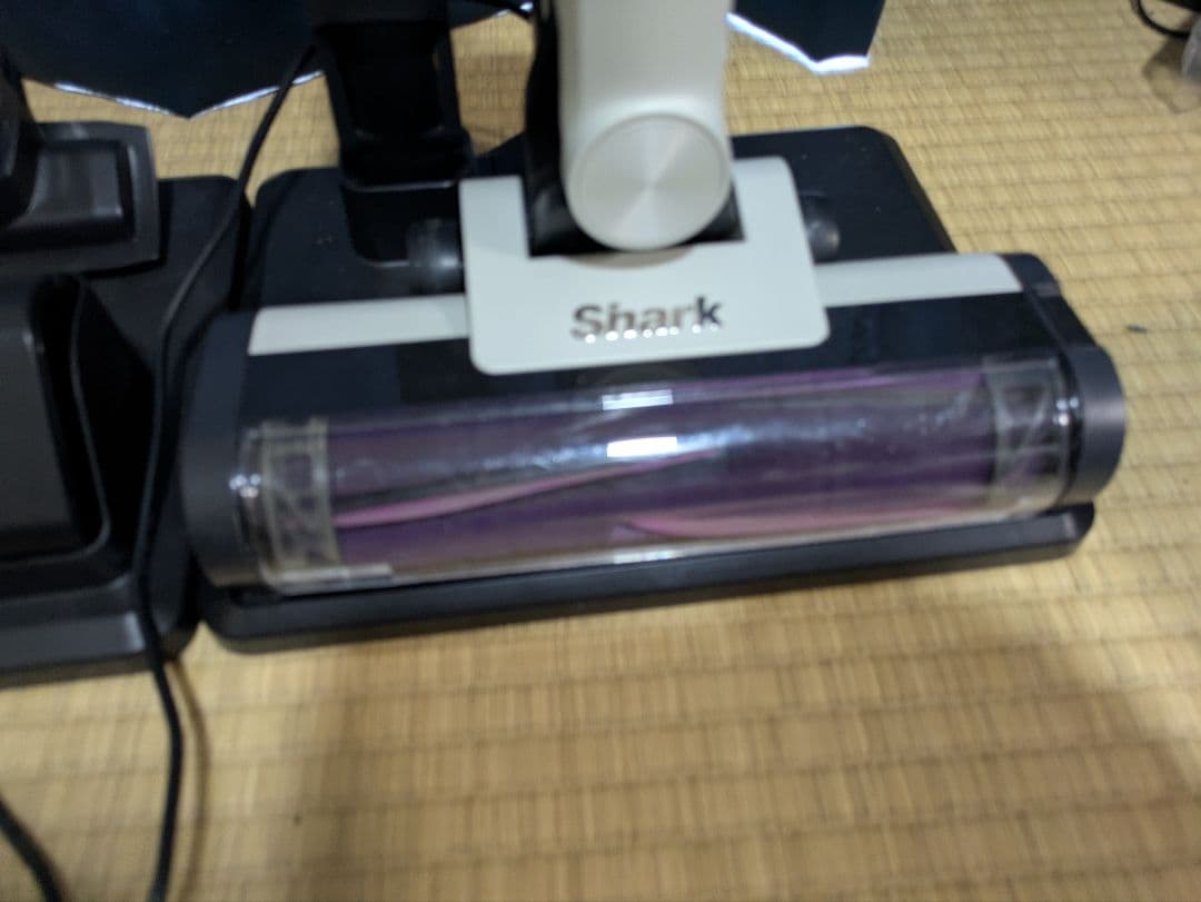 明日までセール Shark シャーク LC200クリーナー 掃除機