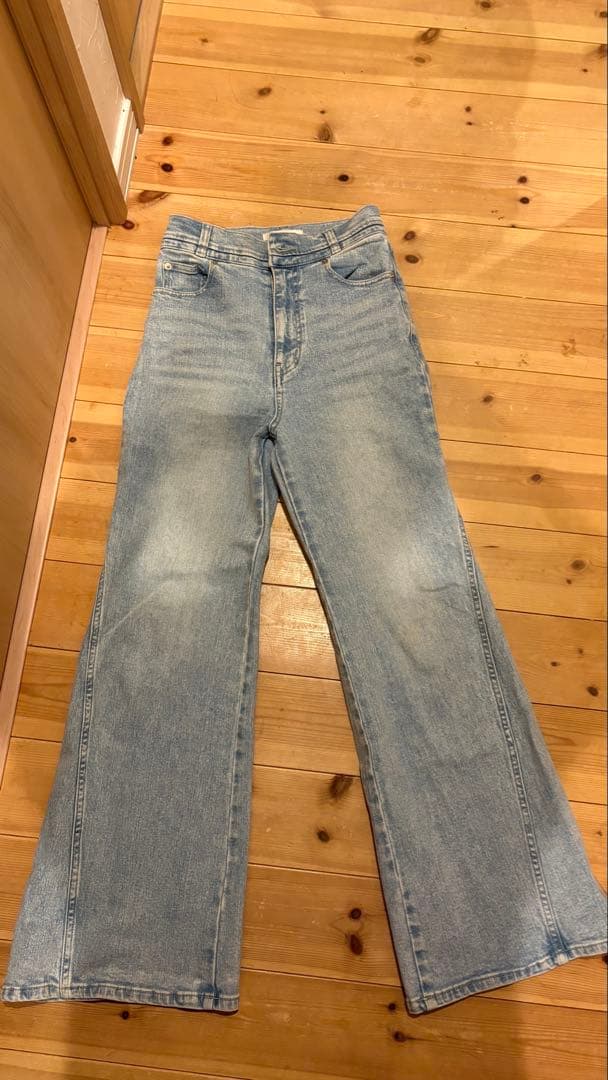 snidel Sustainableストレッチフレアデニムパンツ