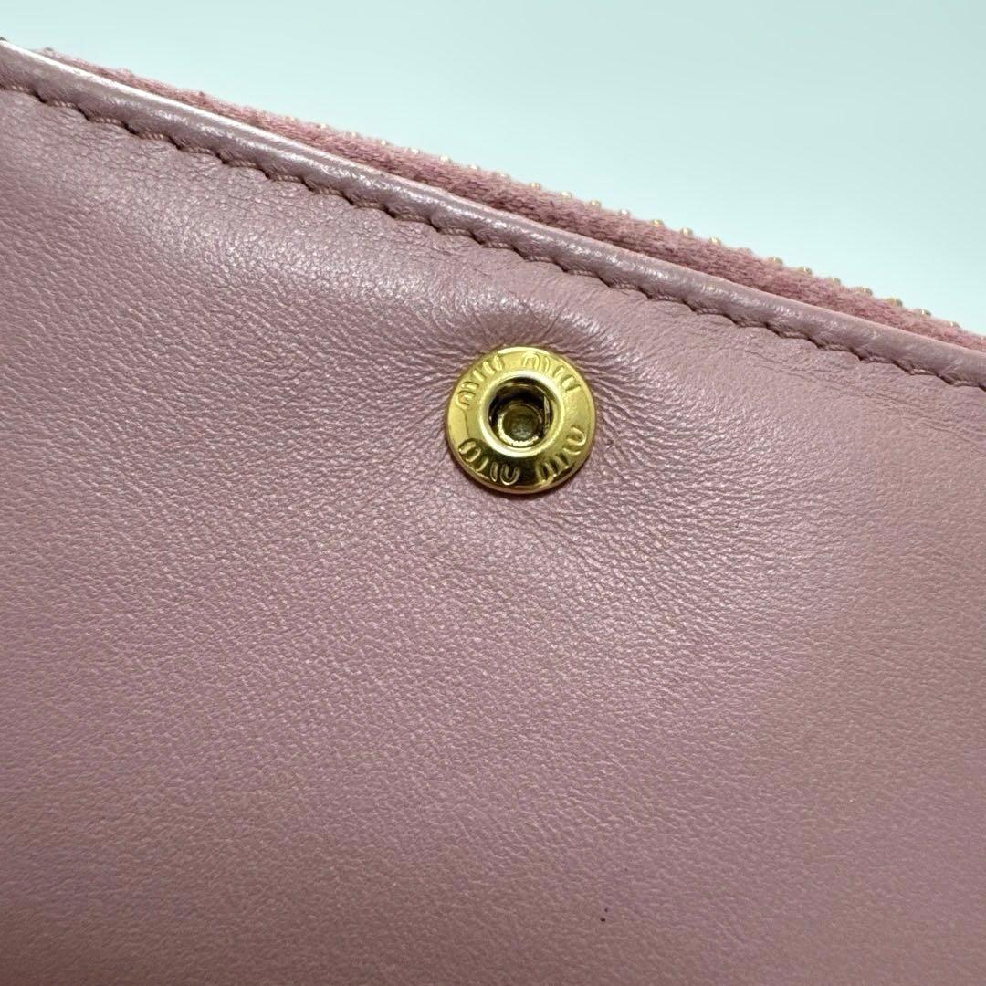 【美品】miumiu マテラッセ　二つ折り財布　ピンク
