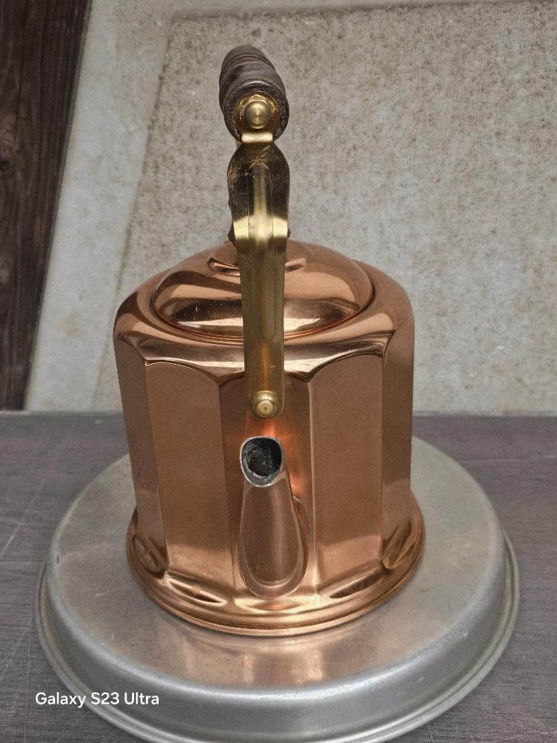 クッパー、銅製 12角形やかん 2.2L 木製ハンドル