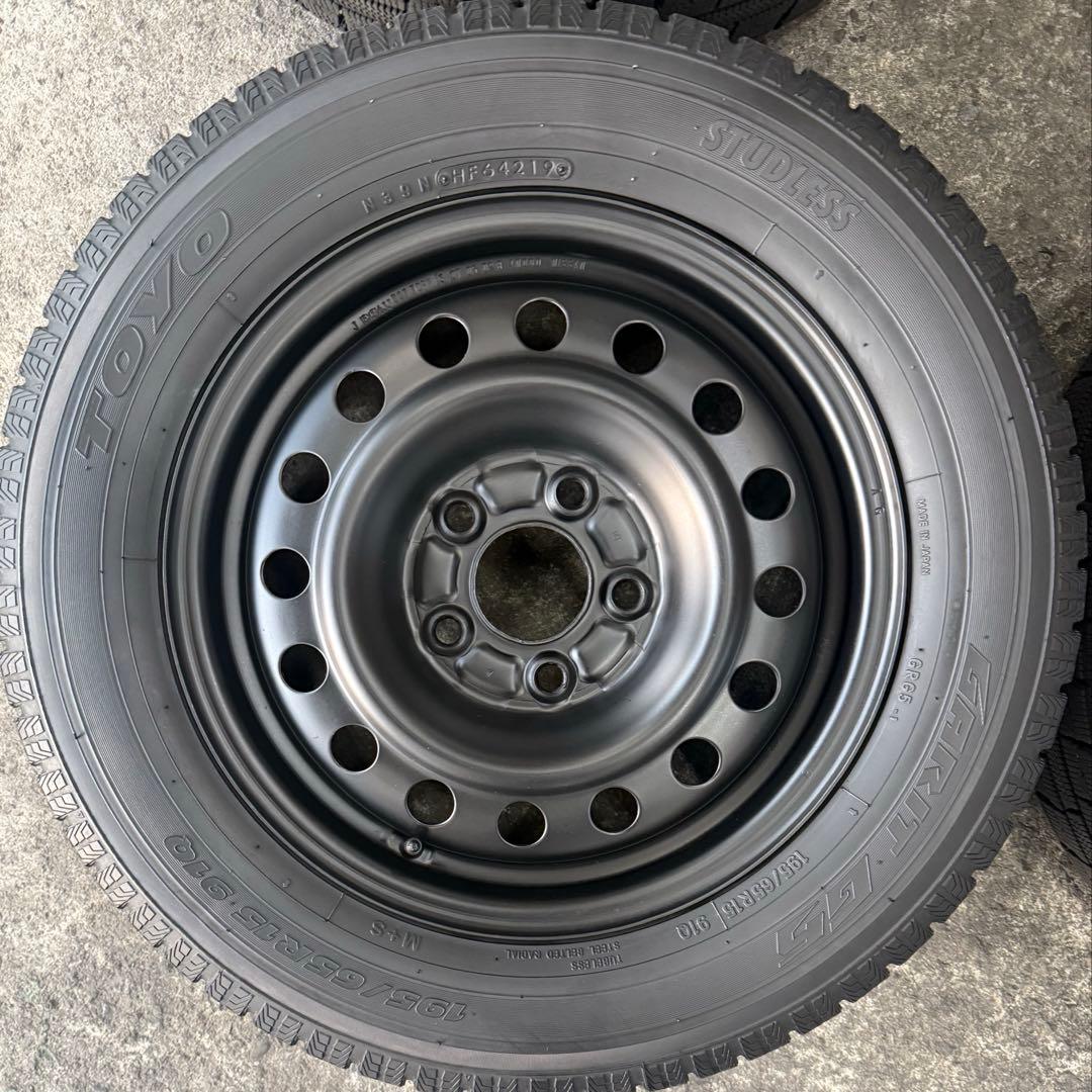 バリ溝！195/65R15 スタッドレスタイヤ 4本セット TOYOタイヤ