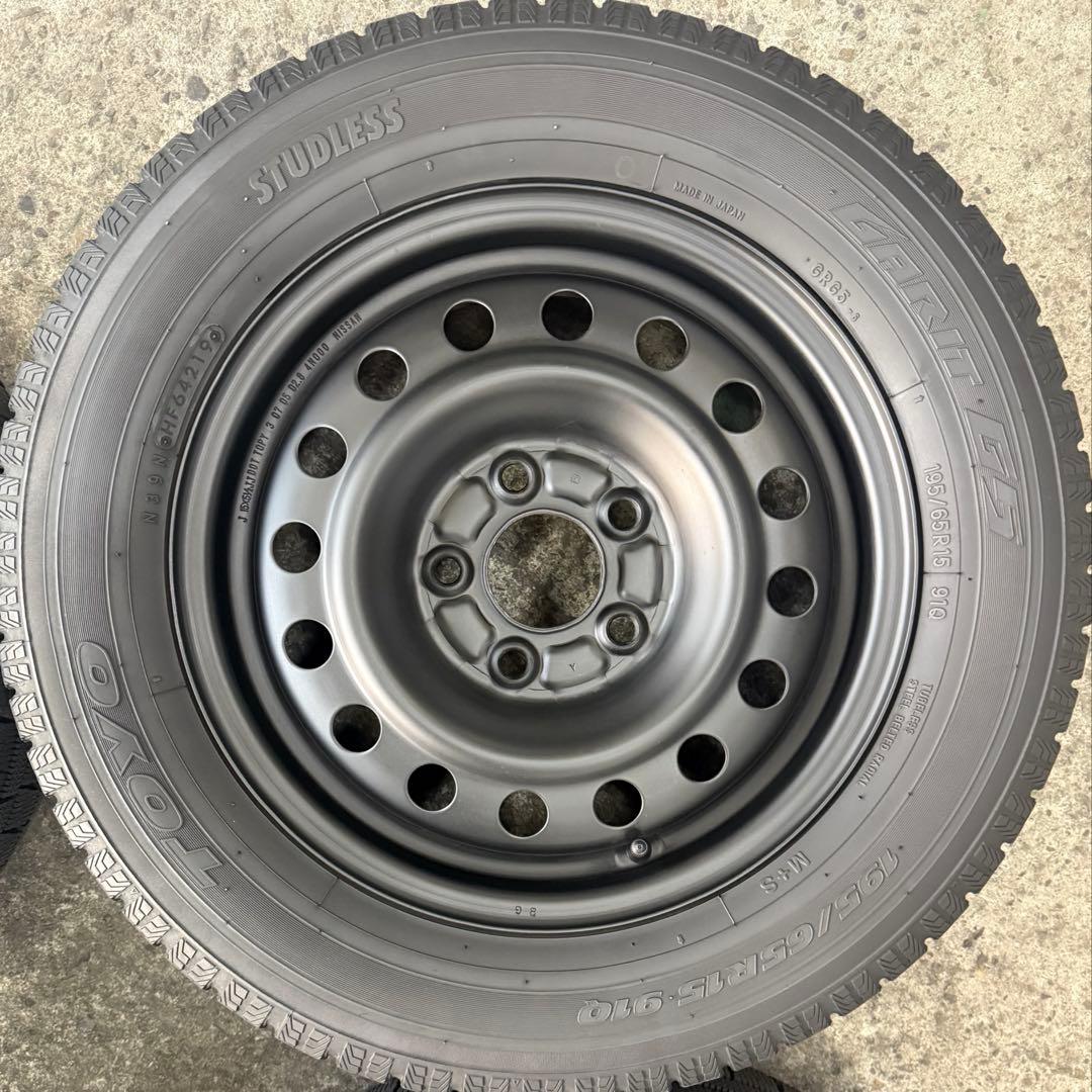 バリ溝！195/65R15 スタッドレスタイヤ 4本セット TOYOタイヤ