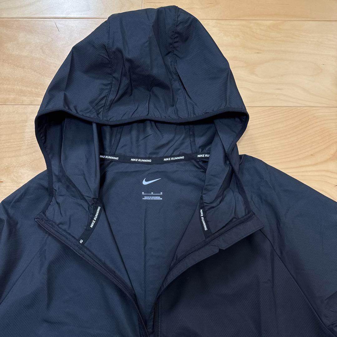 NIKE ランニングジャケット　ウィンドブレーカー　メンズ　黒　L 新品　薄手