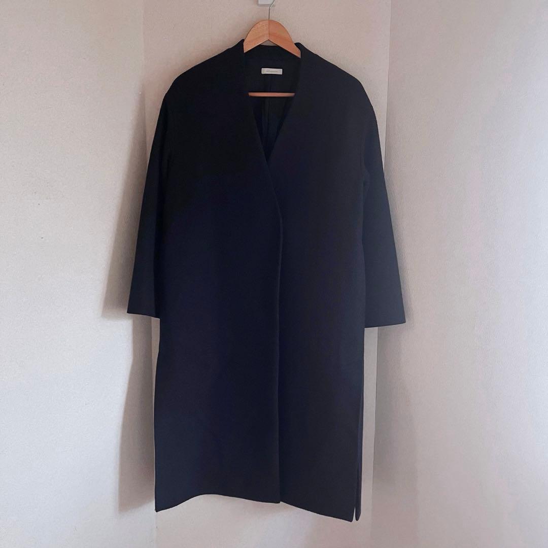 LOUNGEDRESS ジャージーノーカラーコート ¥31,900（ネイビー）