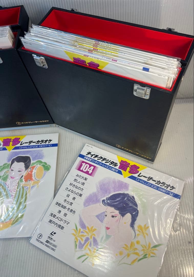 ヴィンテージテイチクレーザーカラオケディスクのコレクション
