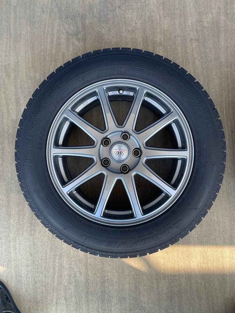 225/60R17スタッドレスタイヤホイール4本セット
