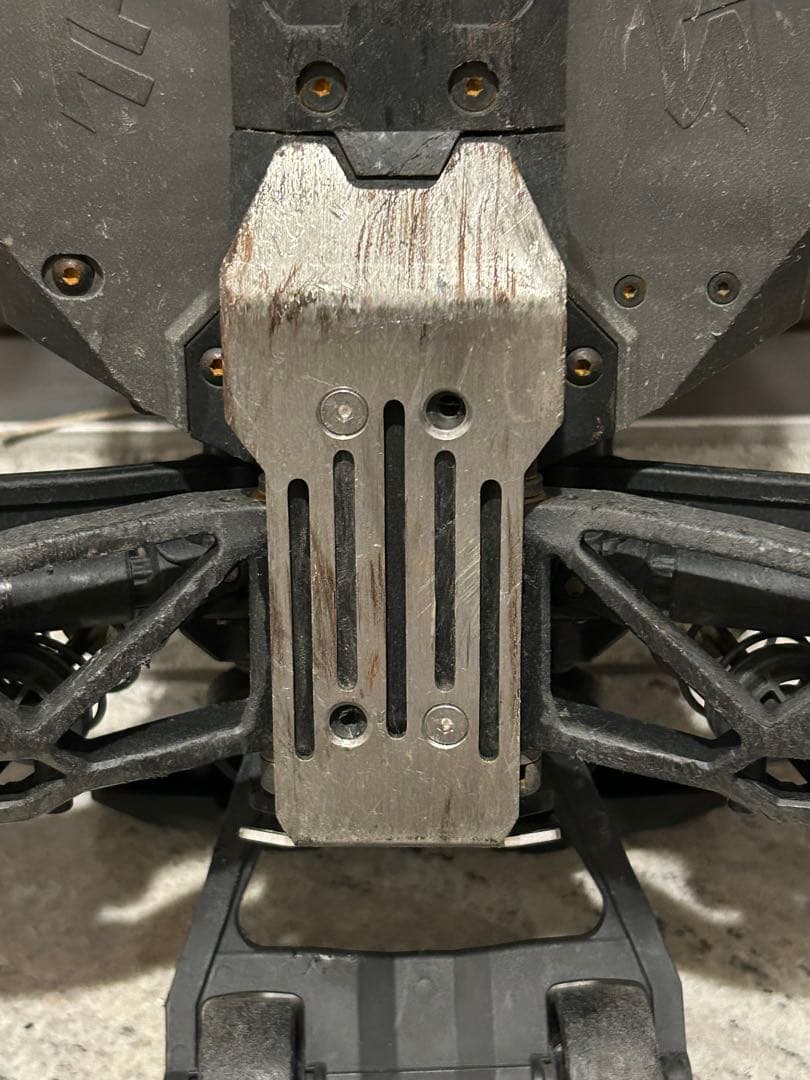 トラクサス　traxxas maxx モンスタートラック　ラジコン　プロライン