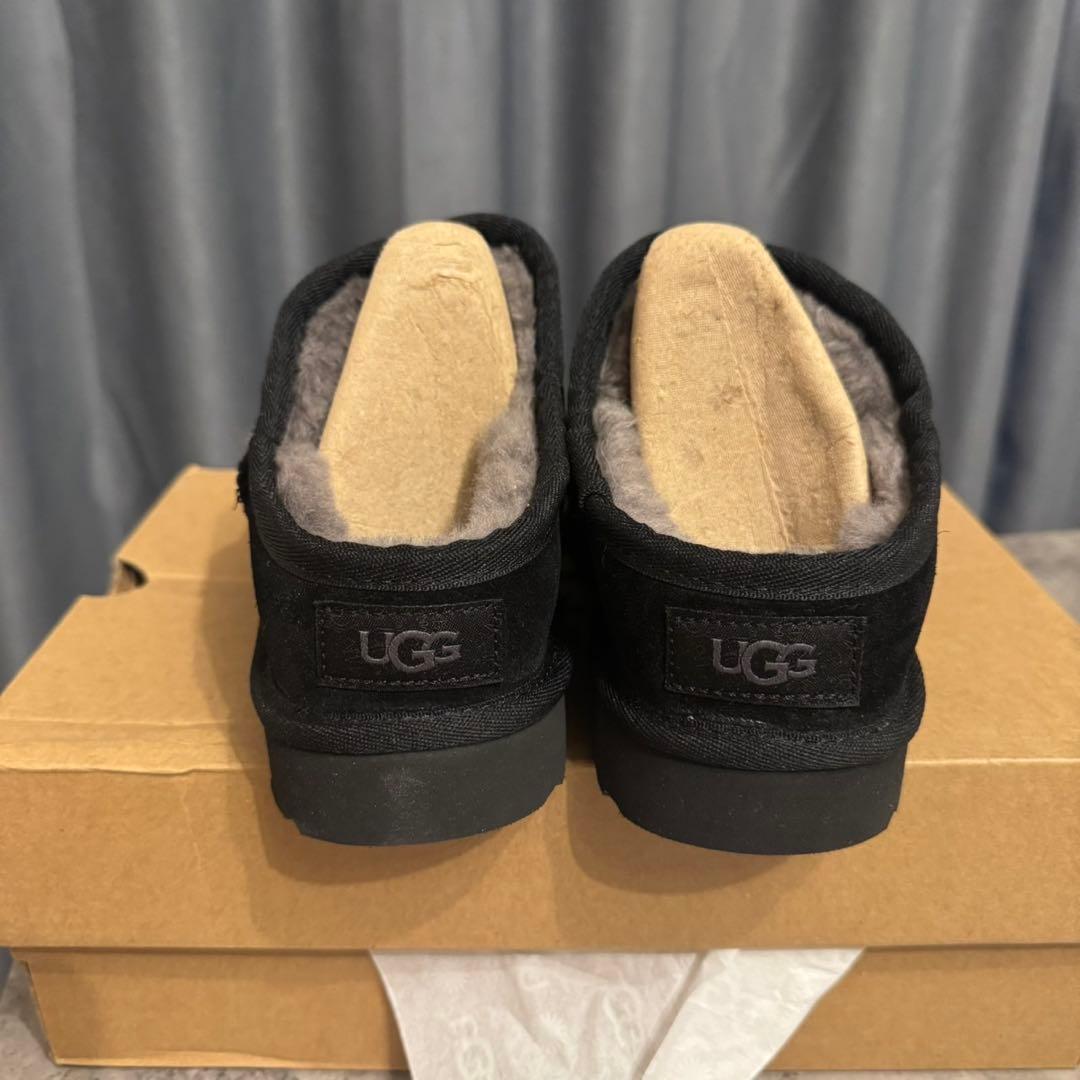 【24cm】新品未使用UGG CLASSIC SLIPPER