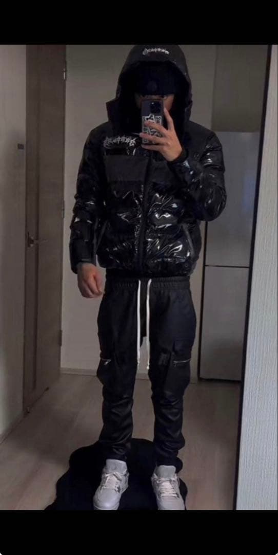 Janpari Leather cargo pants平本蓮着用