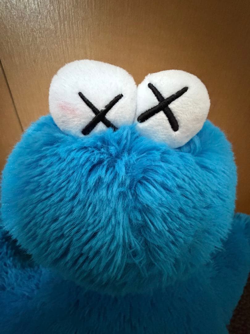 とろたく　希少レア KAWS×セサミストリート×UNIQLO ぬいぐるみ