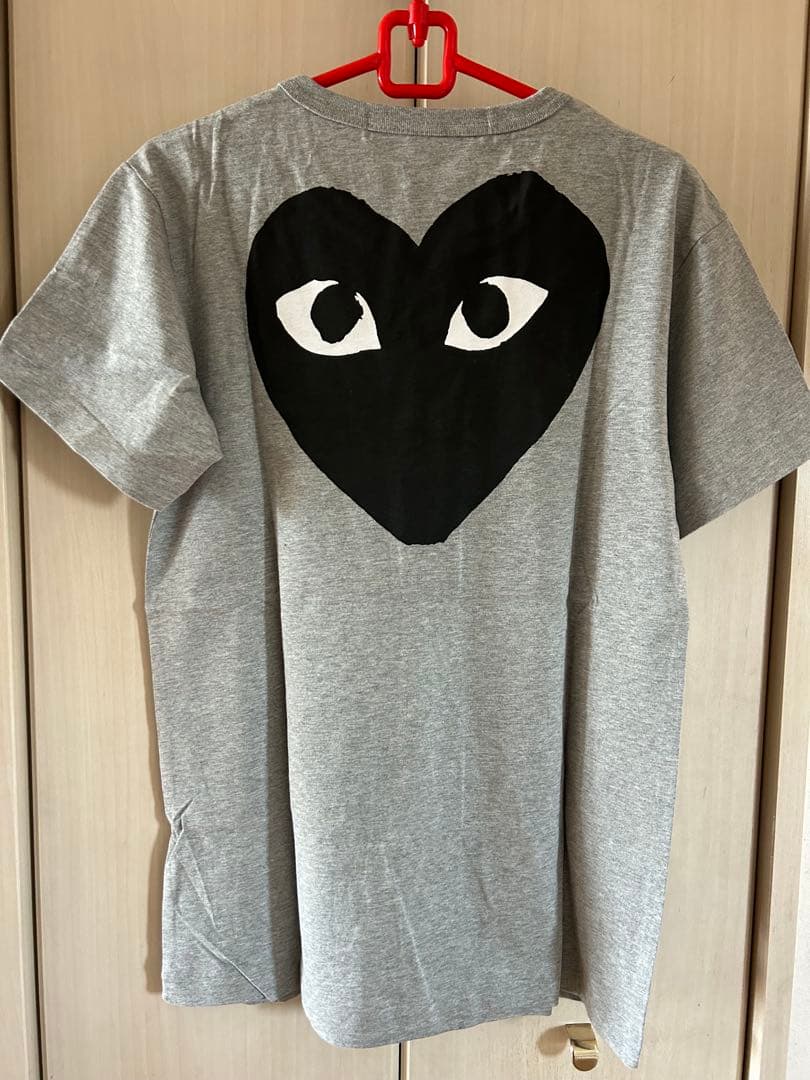 【オウ】新品 COMME des GARÇONS PLAY Tシャツ