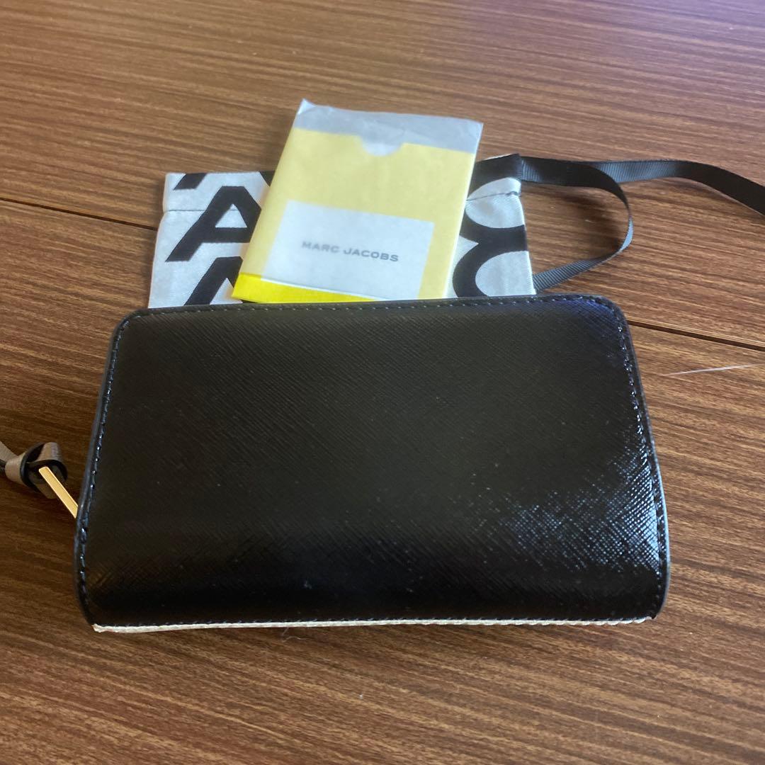 MARC JACOBS 二つ折り財布 ホワイト/ブラック