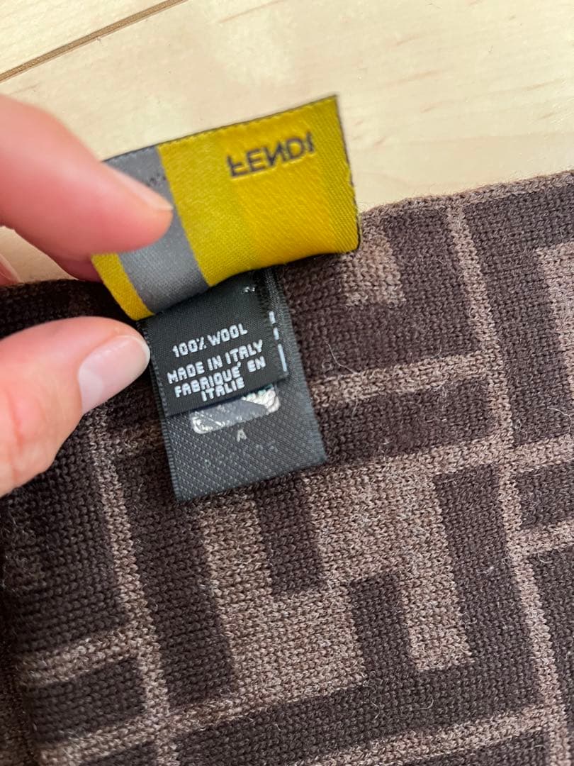 フェンディ　マフラー　FENDI