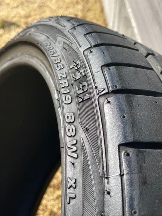 225/35/19【Pinso Tyres 】ピンソ　タイヤのみ　19インチ