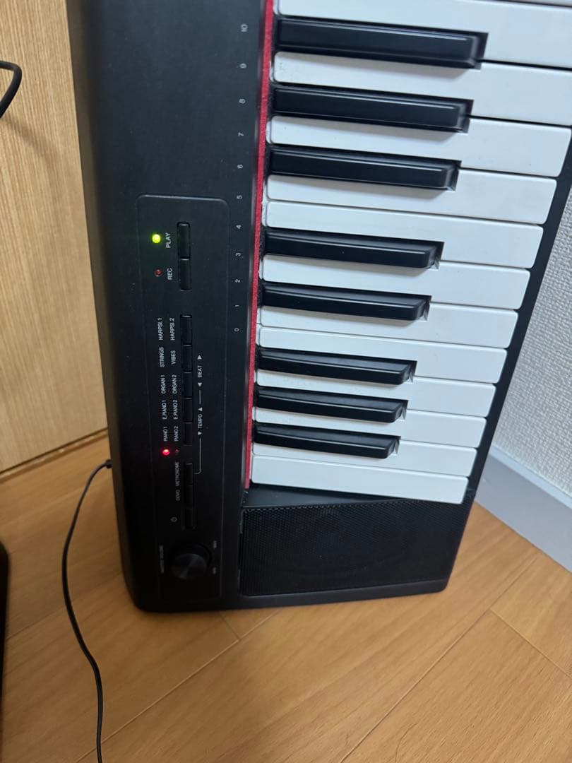 YAMAHA ヤマハ　電子ピアノ　76鍵盤　piaggero NP-32B