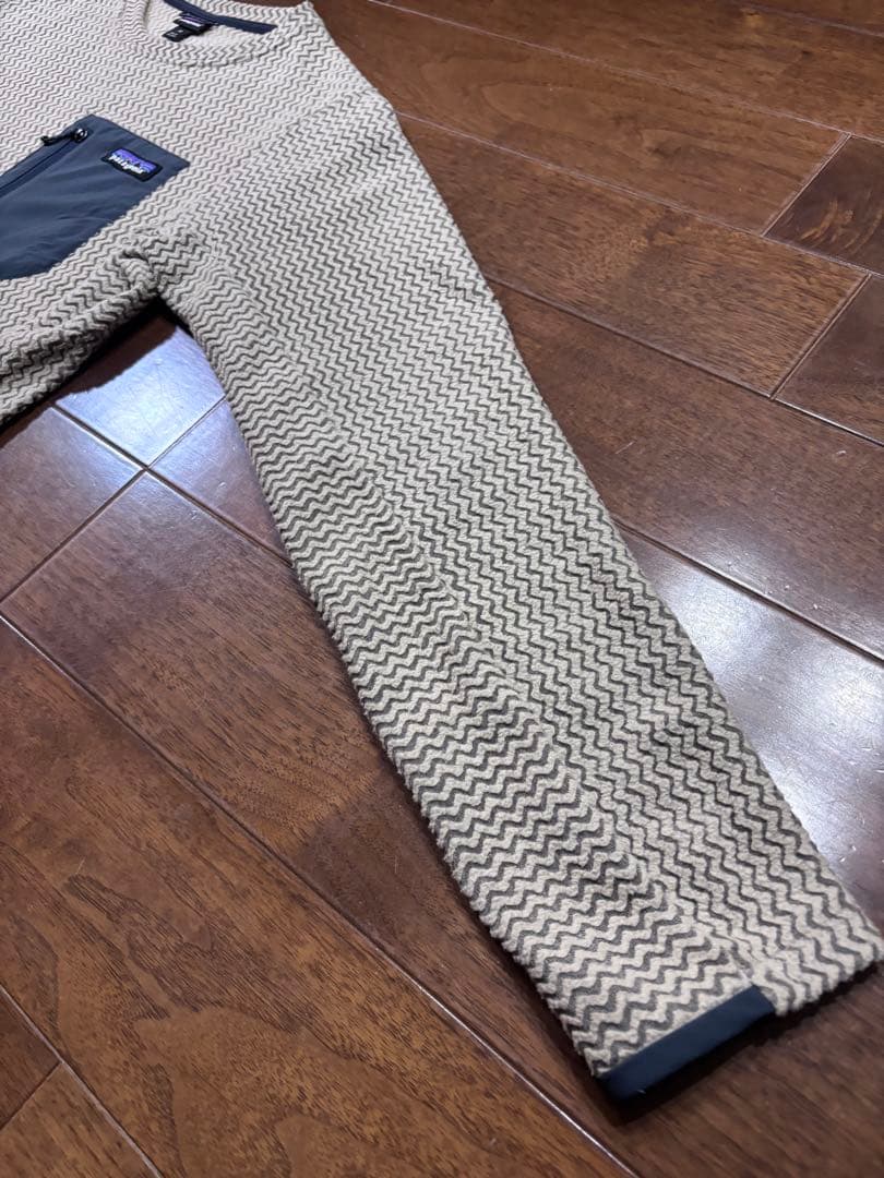 patagonia R1 エアクルー　XSサイズ