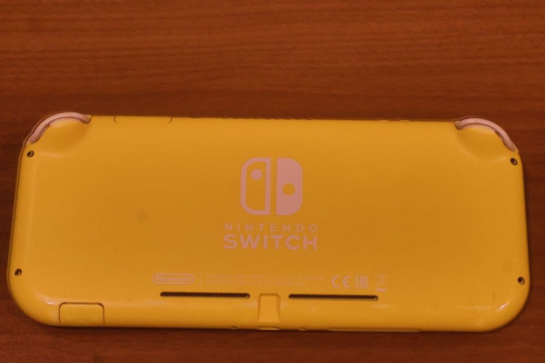 Nintendo Switch Lite イエロー(256GBメモリ、ポーチ付)