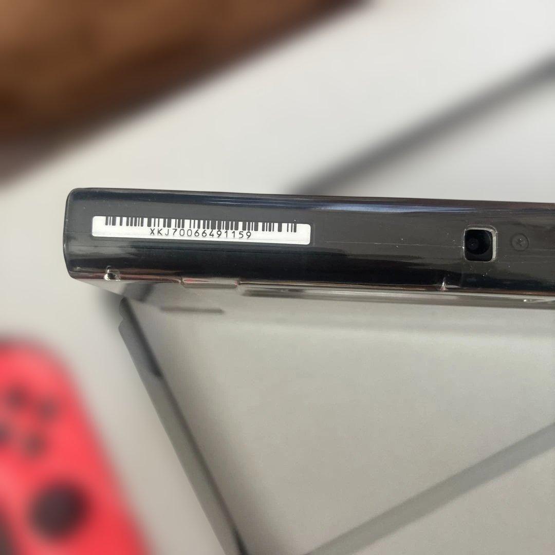 【美品】　Nintendo Switch 本体　新型モデル