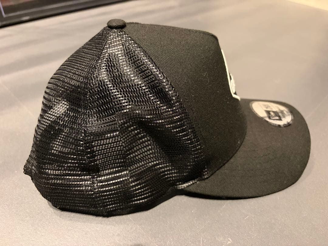 FCRB × NEW ERA EMBLEM メッシュキャップ
