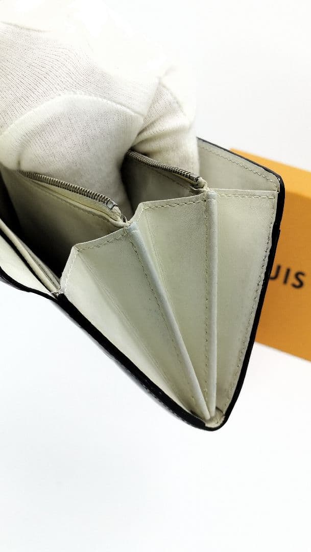 Louis Vuitton エナメルモノグラムパープル 二つ折り財布
