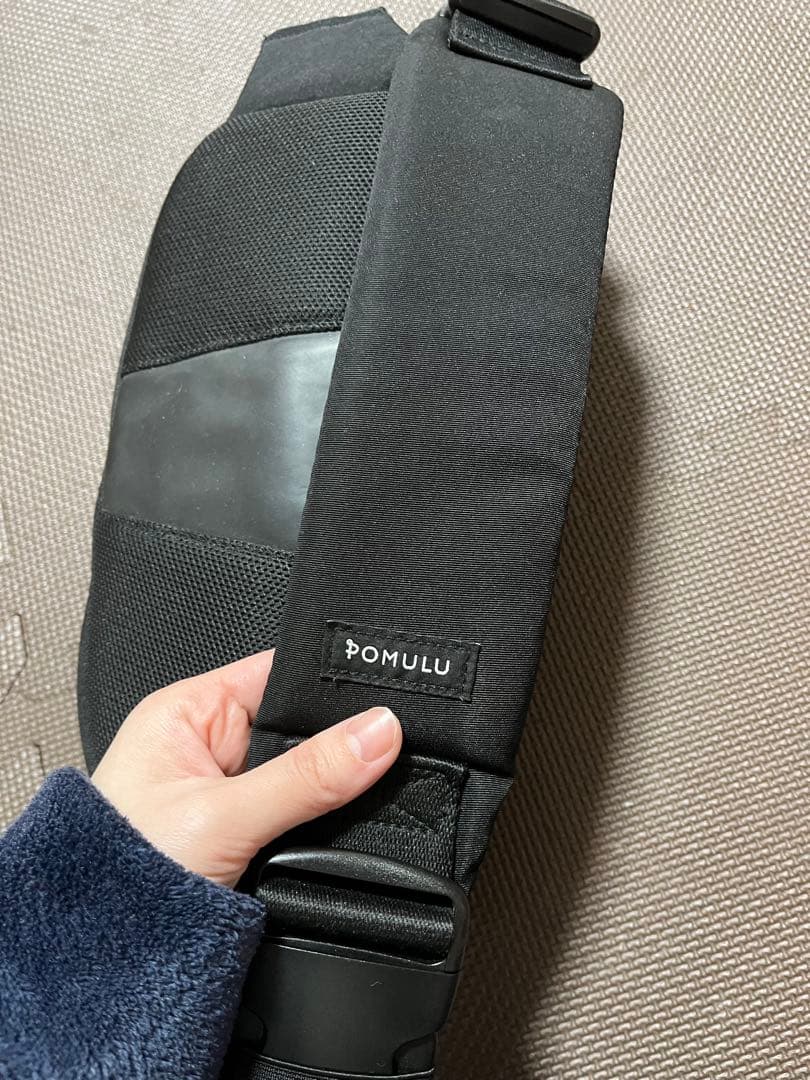 【AJ✳︎平日発送のみ様　箱・説明書付き】Pomulu抱っこ紐 ヒップシート