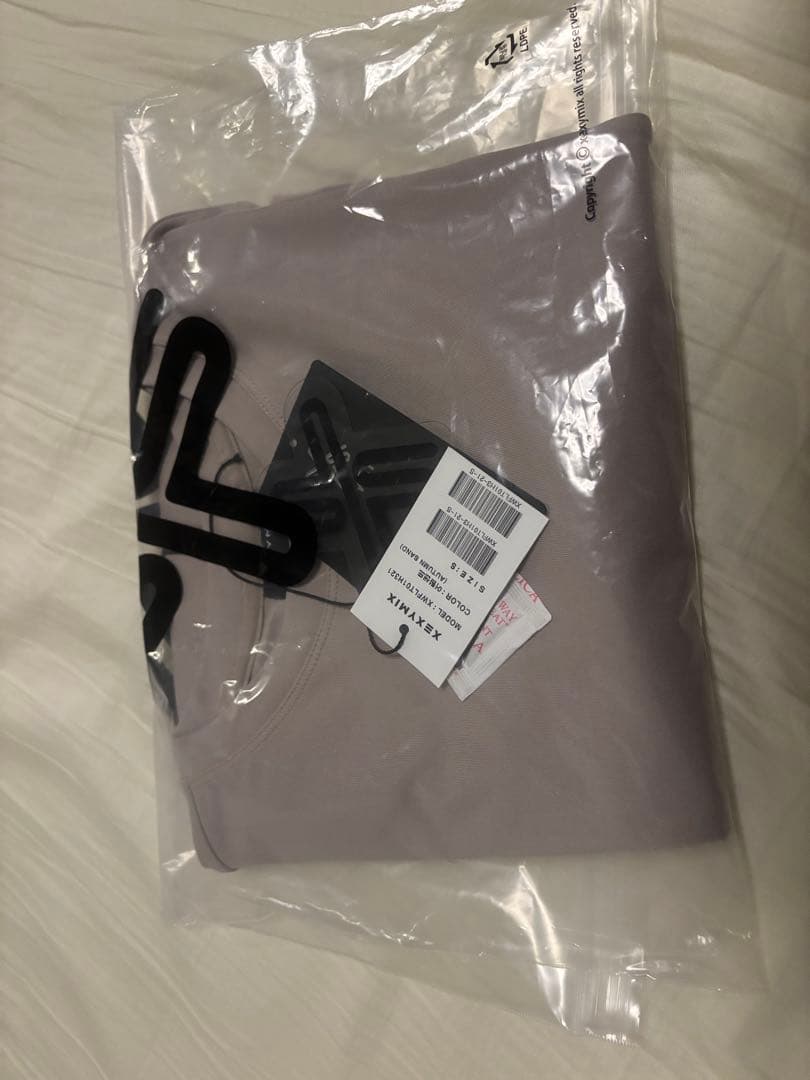 XWFLT01H3 ロゴ入り クロップド丈 長袖　S ２色セット
