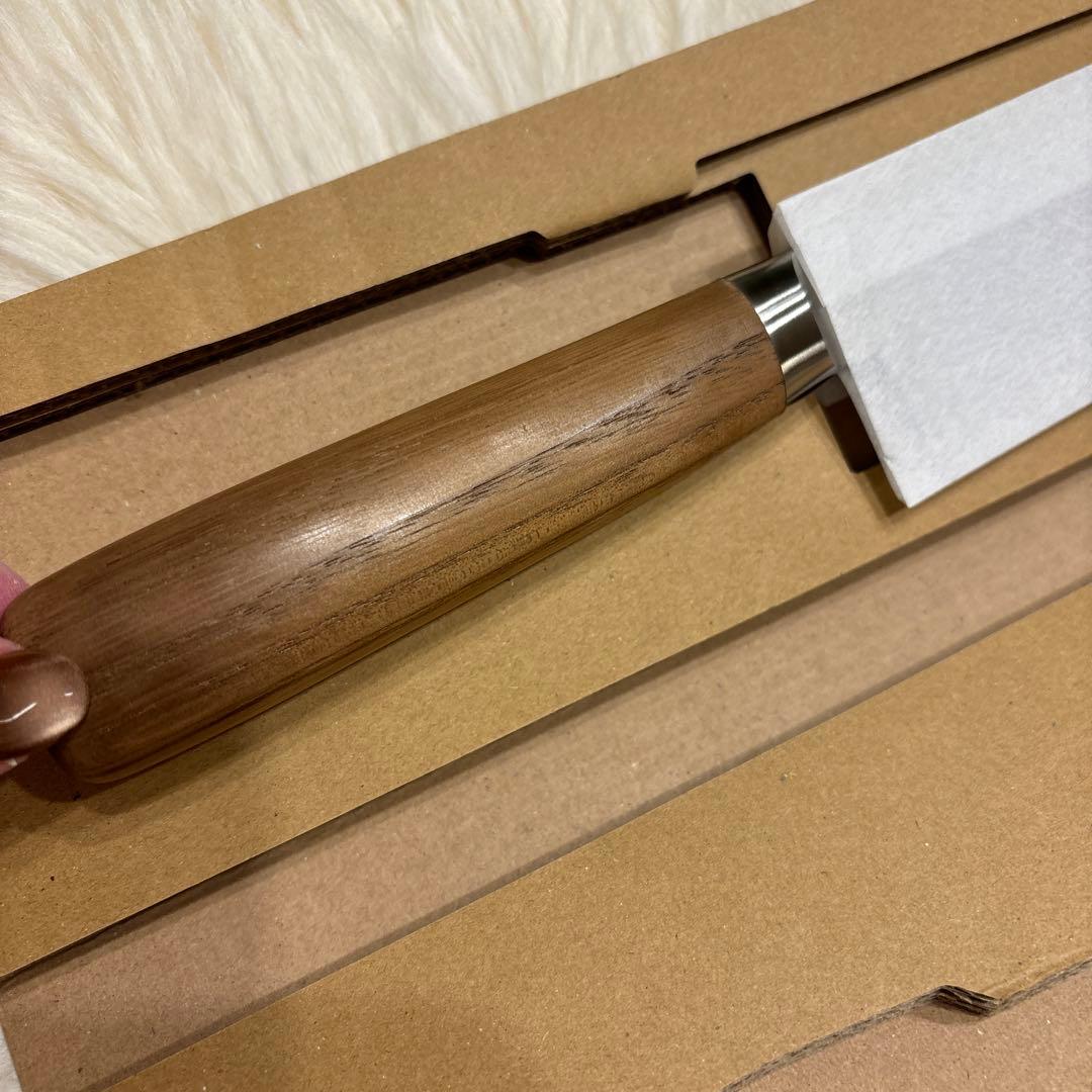 ⭐︎タダフサ⭐︎ 新品〜三徳包丁