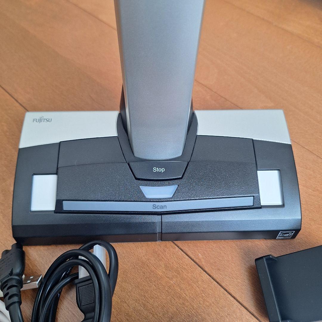 【極美品】ドキュメントスキャナーScanSnap SV600 シルバー