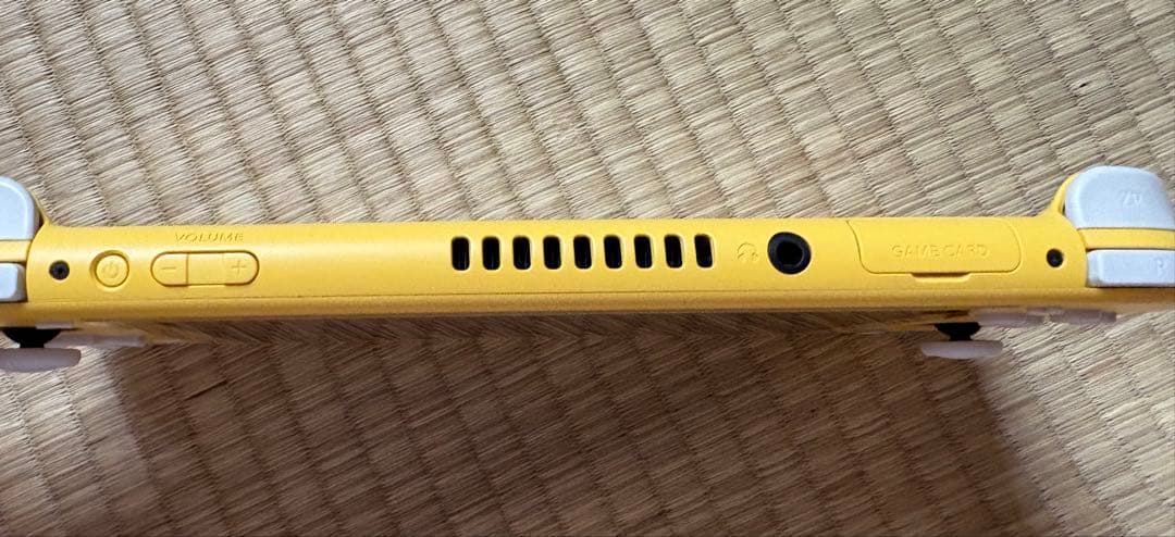 (ジャンク)Nintendo Switch Lite イエロー 本体のみ