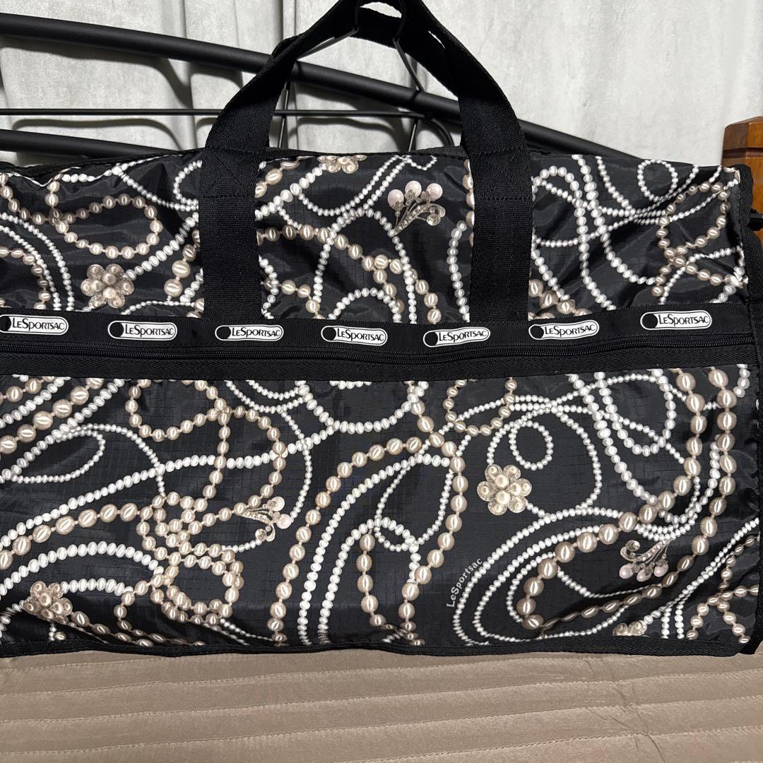 極美品　LeSportsac レスポートサックチャールストンポーチ付き未使用級