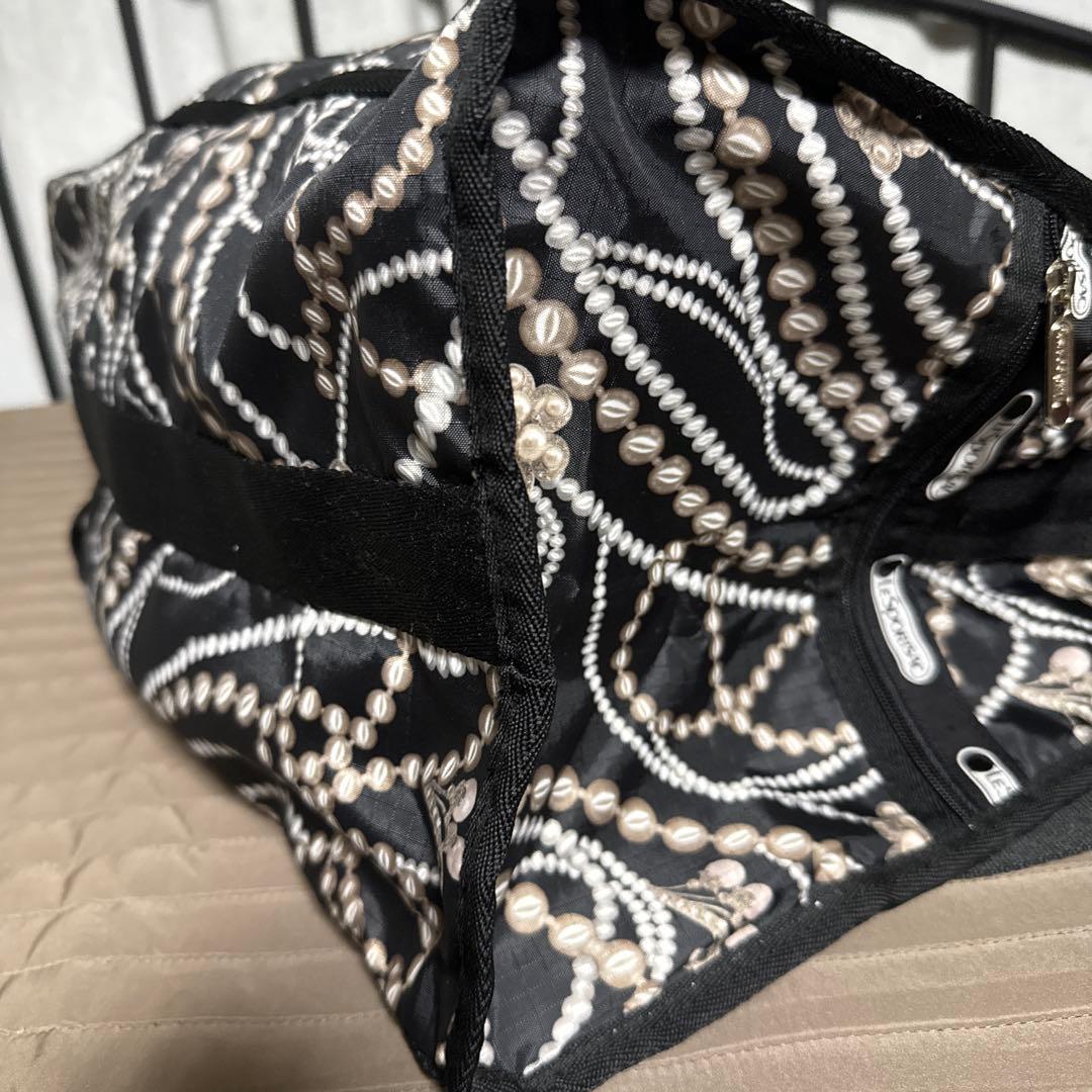 極美品　LeSportsac レスポートサックチャールストンポーチ付き未使用級