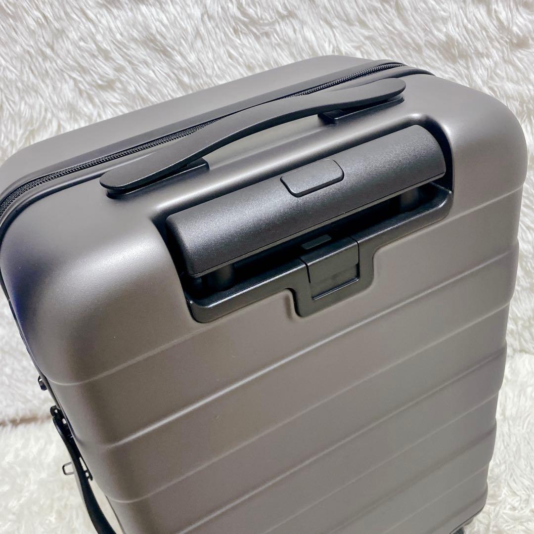【未使用】 無印良品 バーを自由に調節できる ハード キャリーケース 36L