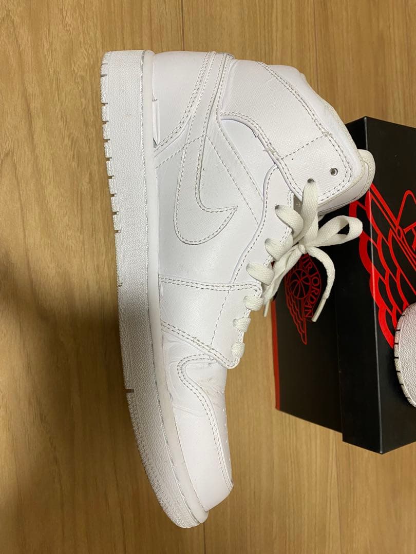 NIKE AIR JORDAN 1 MIDホワイト 27cm 【値下げ不可】