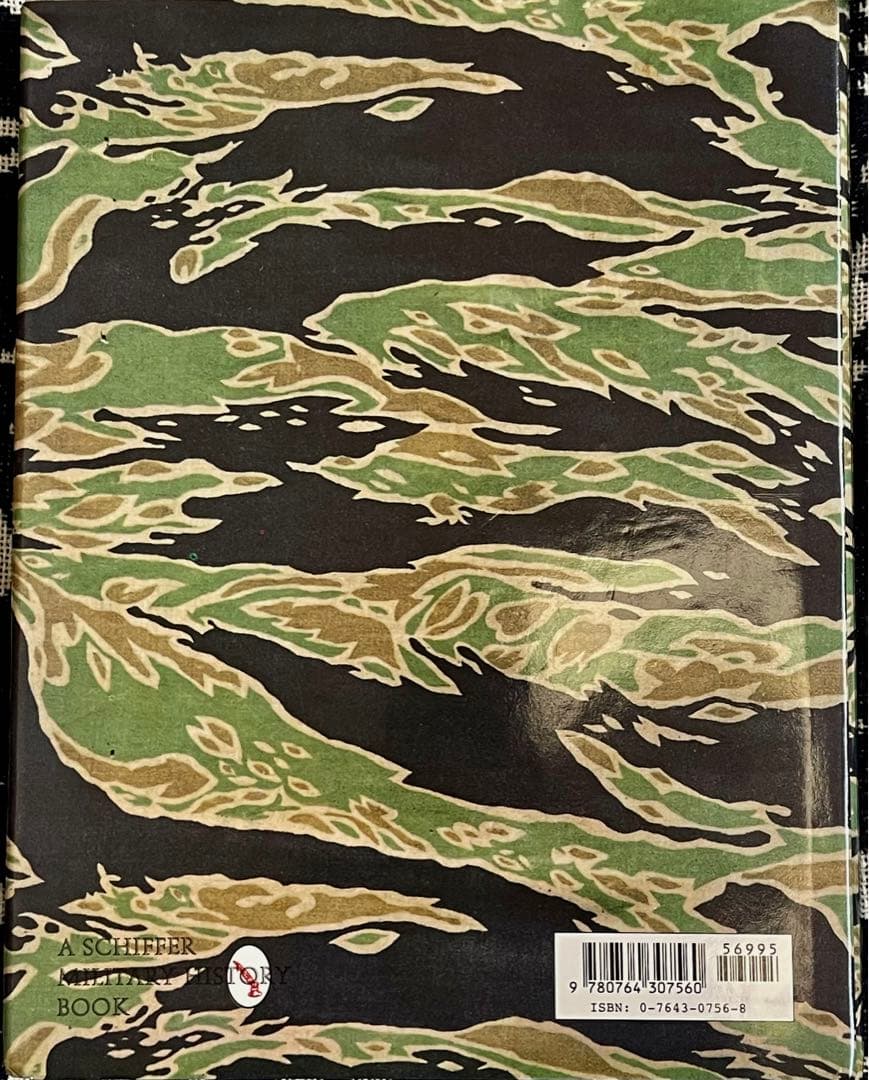 コレクター必見　激レア洋書　TIGER PATTENRS ほぼ新品！！