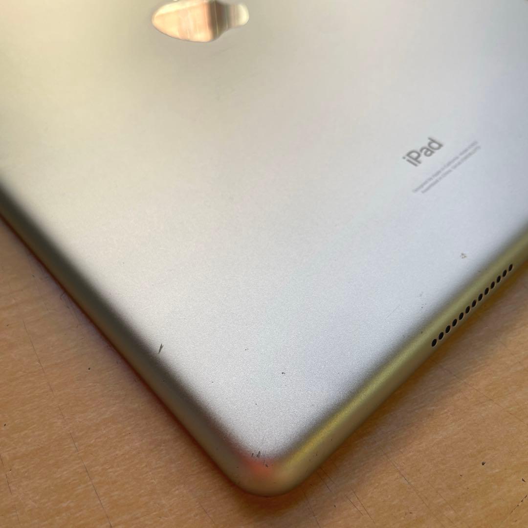 iPad 第9世代　A2602　Wi-Fiモデル　シルバー　64GB ジャンク品