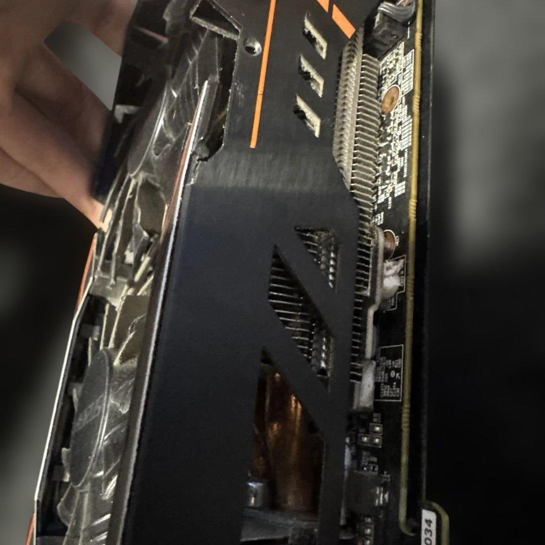 G*i様 AORUS グラフィックボード 3ファンgtx1080ti ジャンク