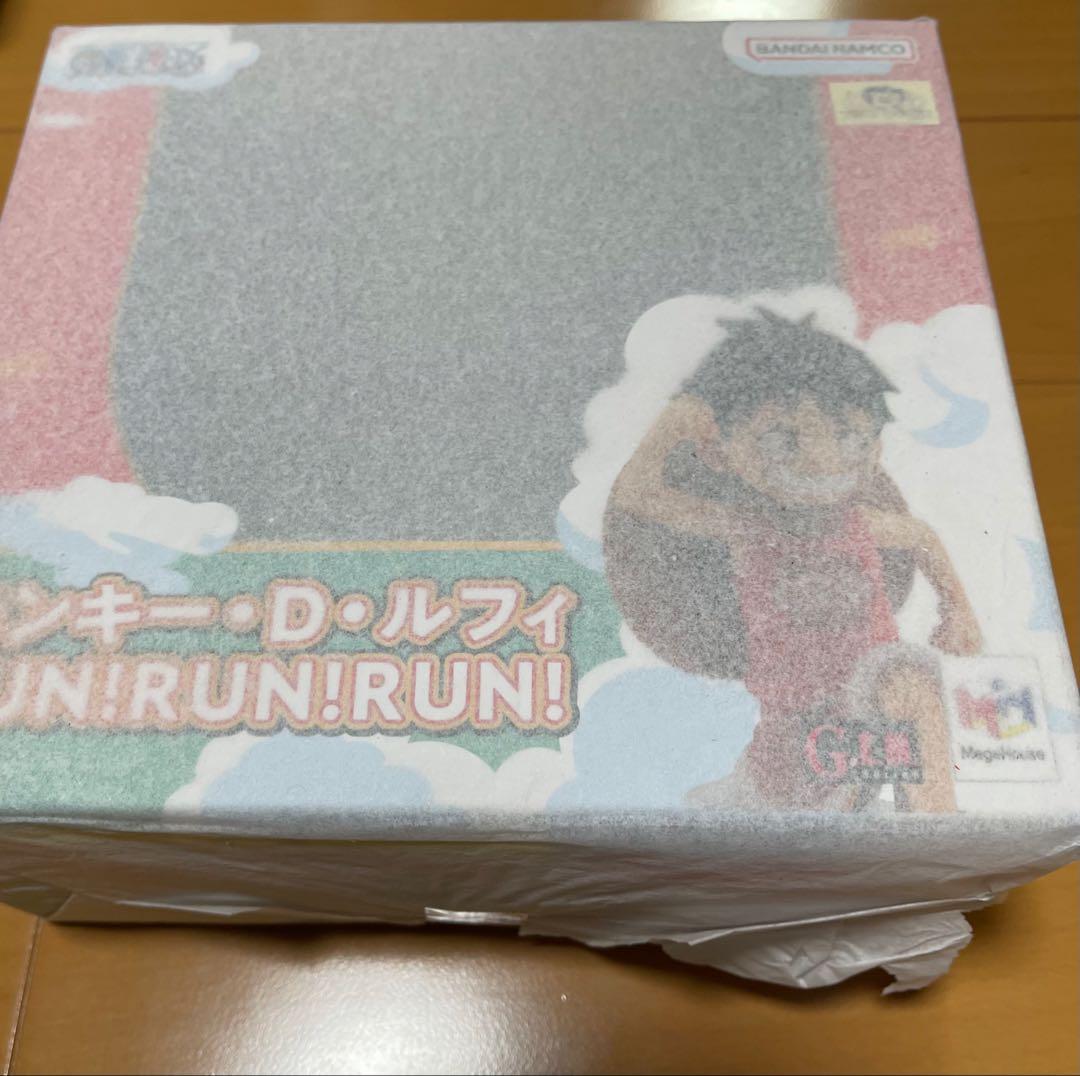 RUNRUNRUN ロロノア・ゾロ ルフィ ヤマト　ウタ　エース　フィギュア5種