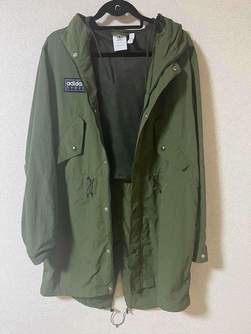 Adidas Spezial Halewoodパーカー