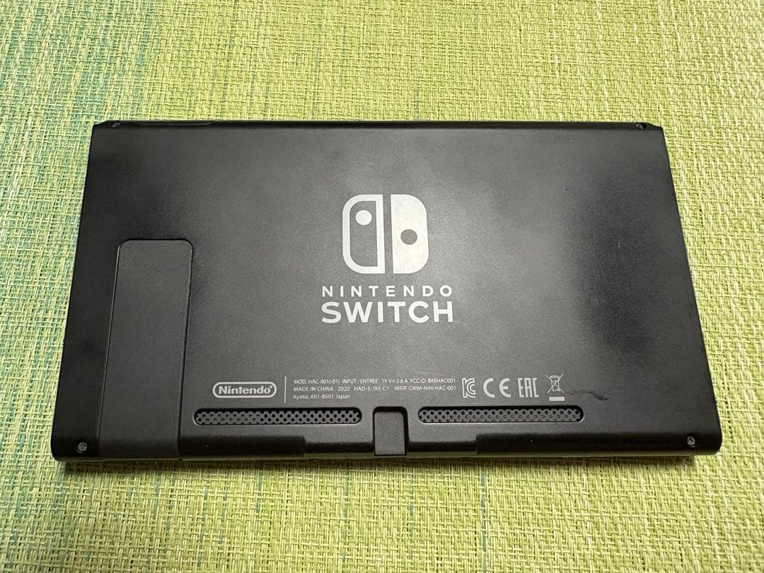 Nintendo Switch バッテリー強化版（箱・説明書有）＋充電スタンド