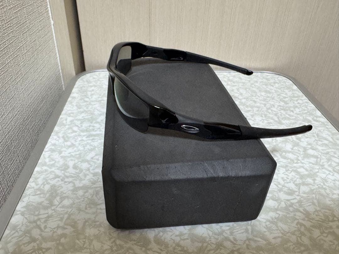 Oakley flak jacket (偏光レンズ)廃盤品　ケース付属