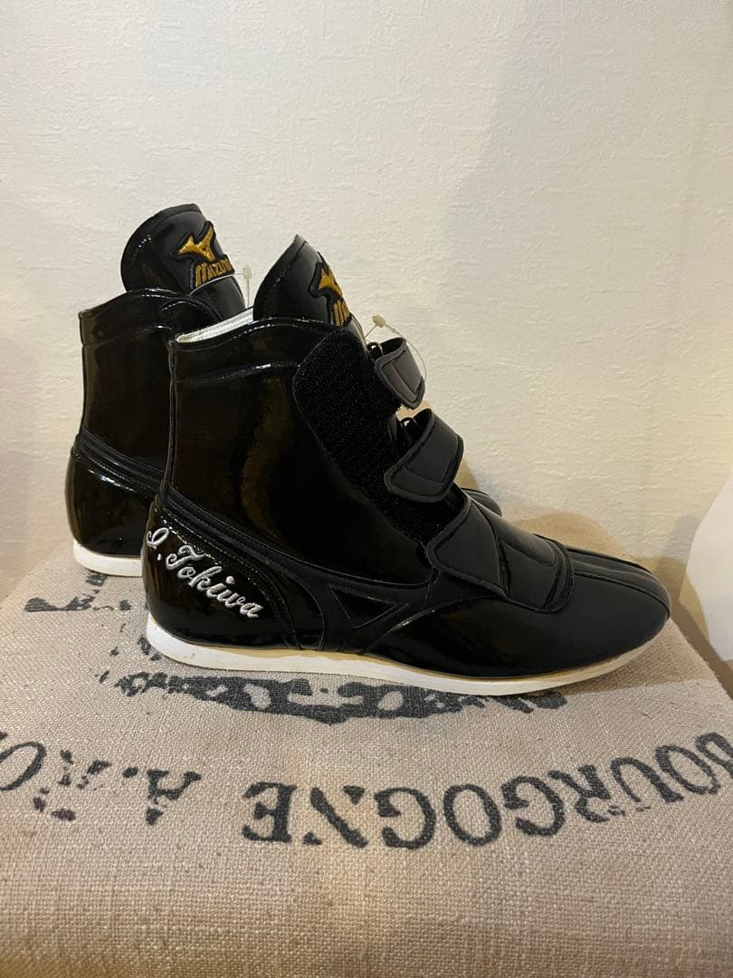 【美品】Mizuno ボクシングシューズ ブラック/ゴールド　ミズノ