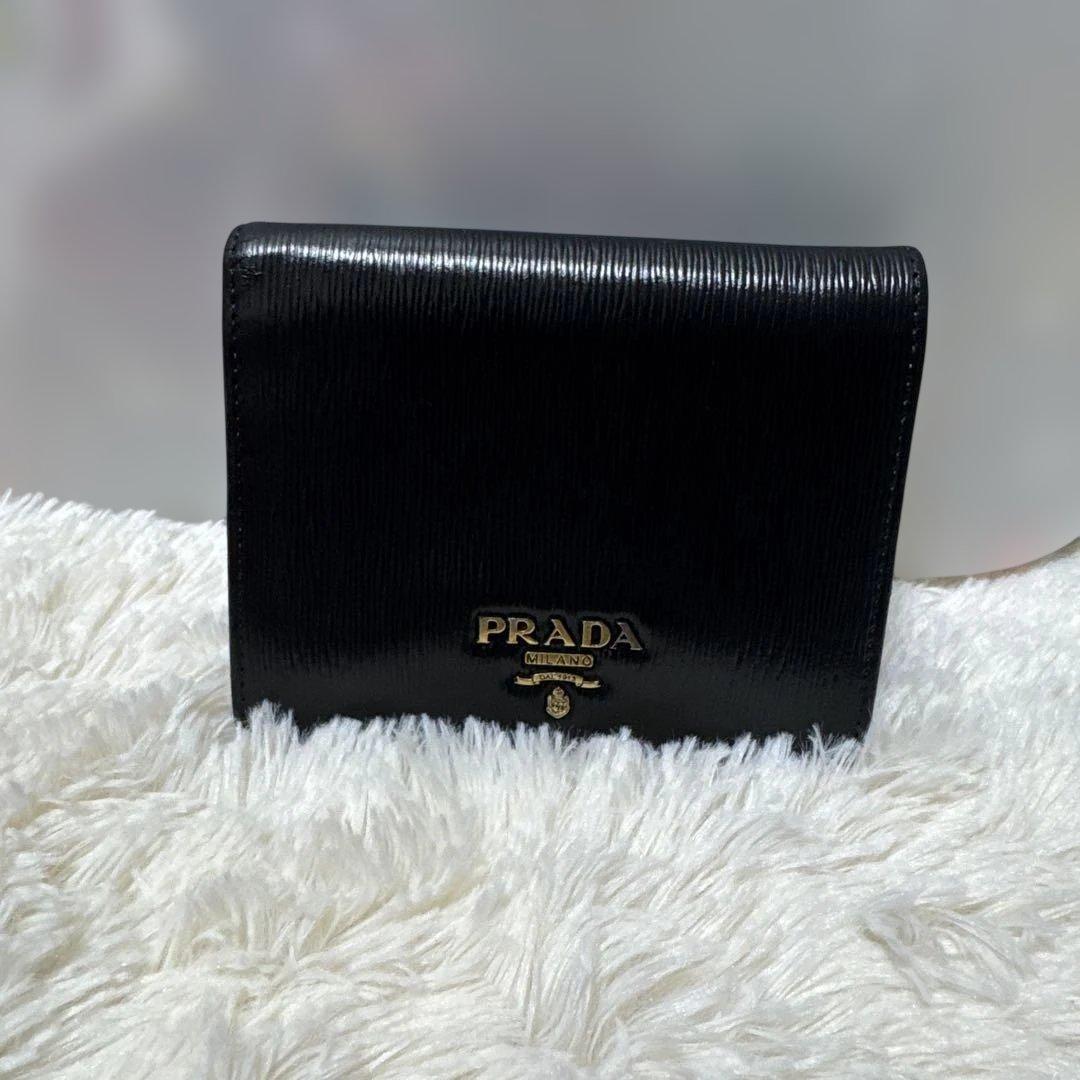 PRADA MIU MIU 二つ折り財布　カードケース　2点セット
