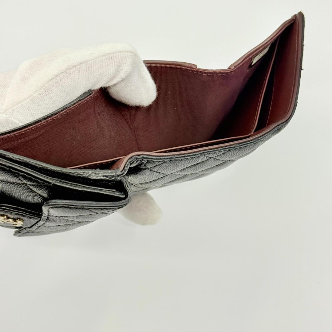 美品　CHANEL シャネル　マトラッセ 三つ折り財布　キャビアスキン