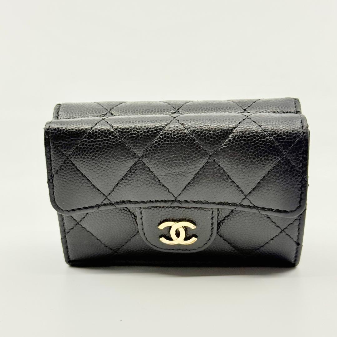 美品　CHANEL シャネル　マトラッセ 三つ折り財布　キャビアスキン
