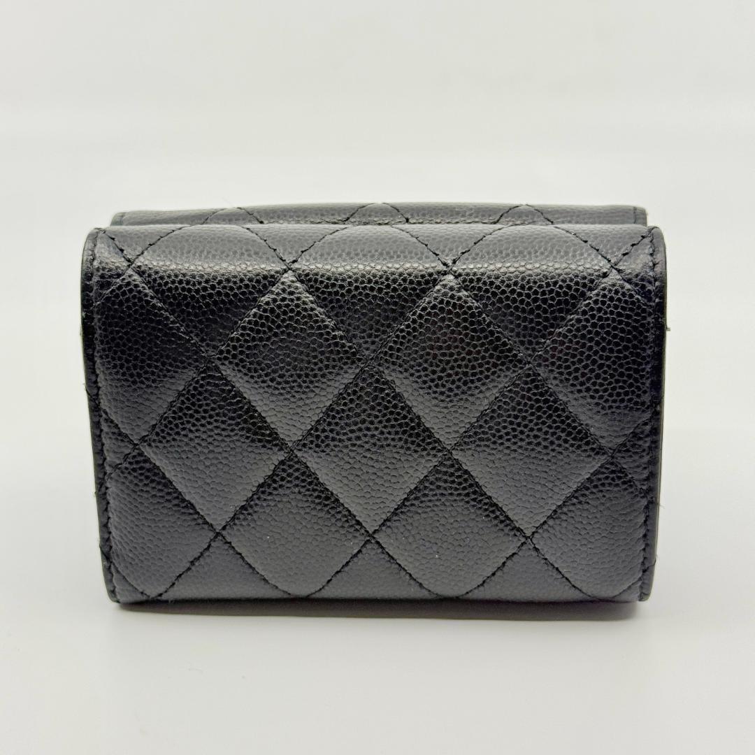 美品　CHANEL シャネル　マトラッセ 三つ折り財布　キャビアスキン
