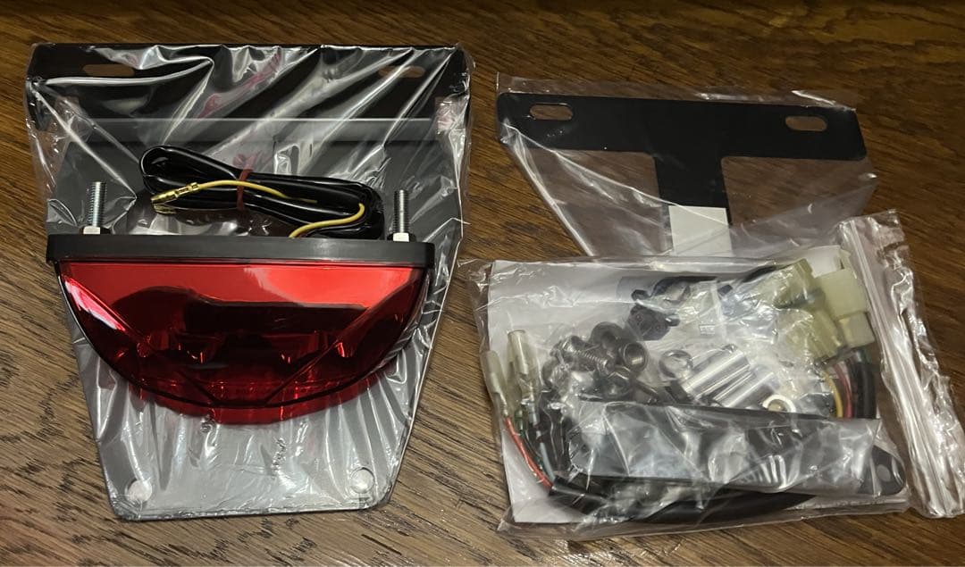 ホンダ GROM 2016用アイビーLED テールランプ フェンダーレスキット