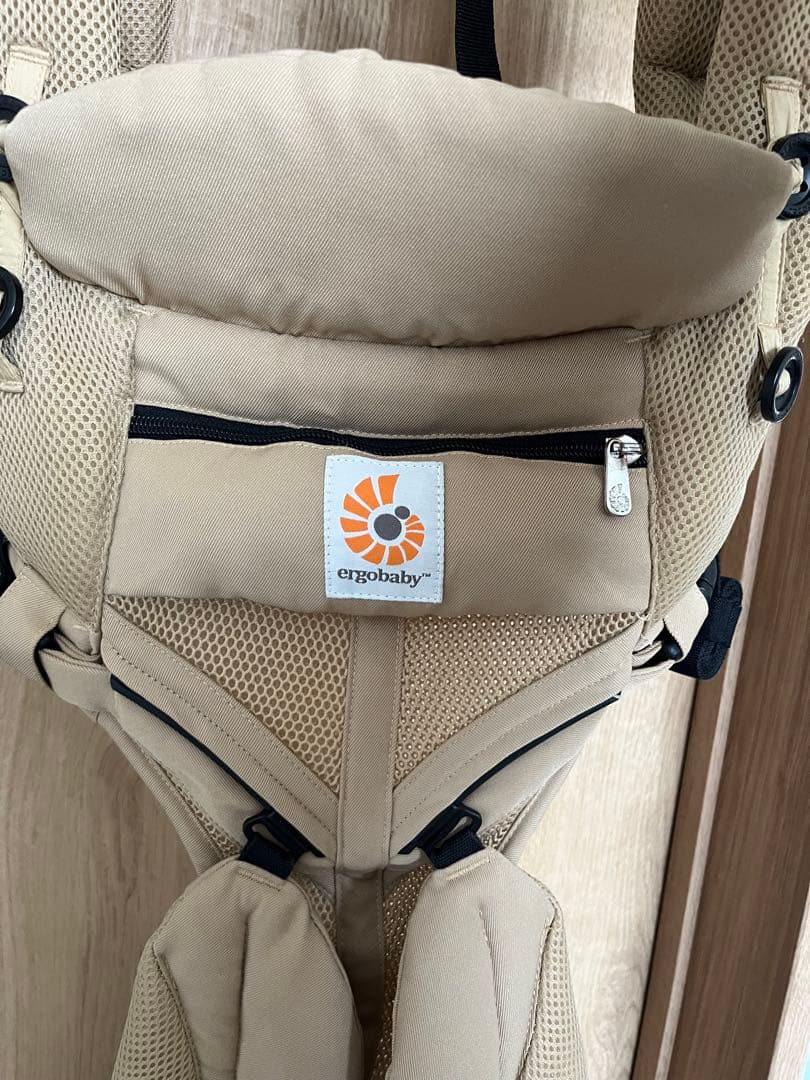 ergobaby ベージュ 抱っこ紐 メッシュ　OMNI360