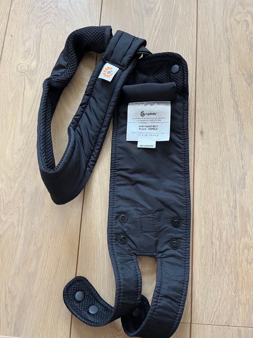ergobaby ベージュ 抱っこ紐 メッシュ　OMNI360