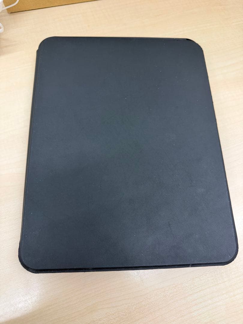 Apple iPad A16シルバー 本体 保護ケース付き